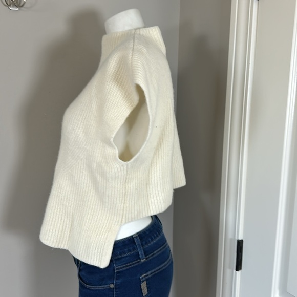 Anthropologie Cream Sleeveless Sweater Top - Picture 4 of 11